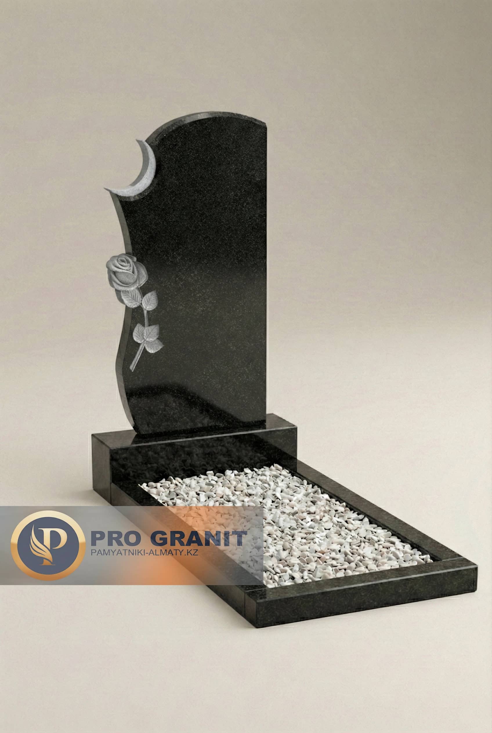 Памятник в форме креста с плащаницей и голгофой