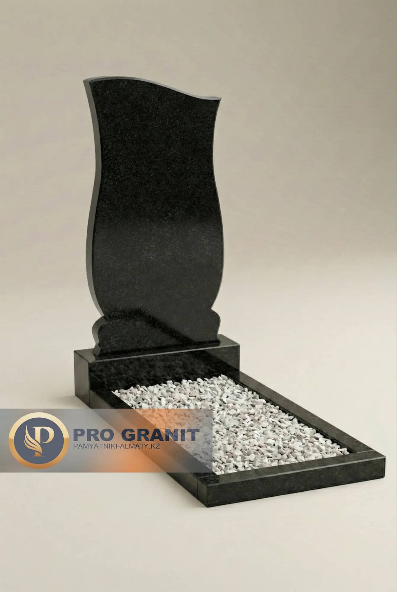 строгий черный гранитный памятник мужской